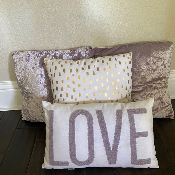 dormify Other - Pillow Set (4 piece) Purple and Gold